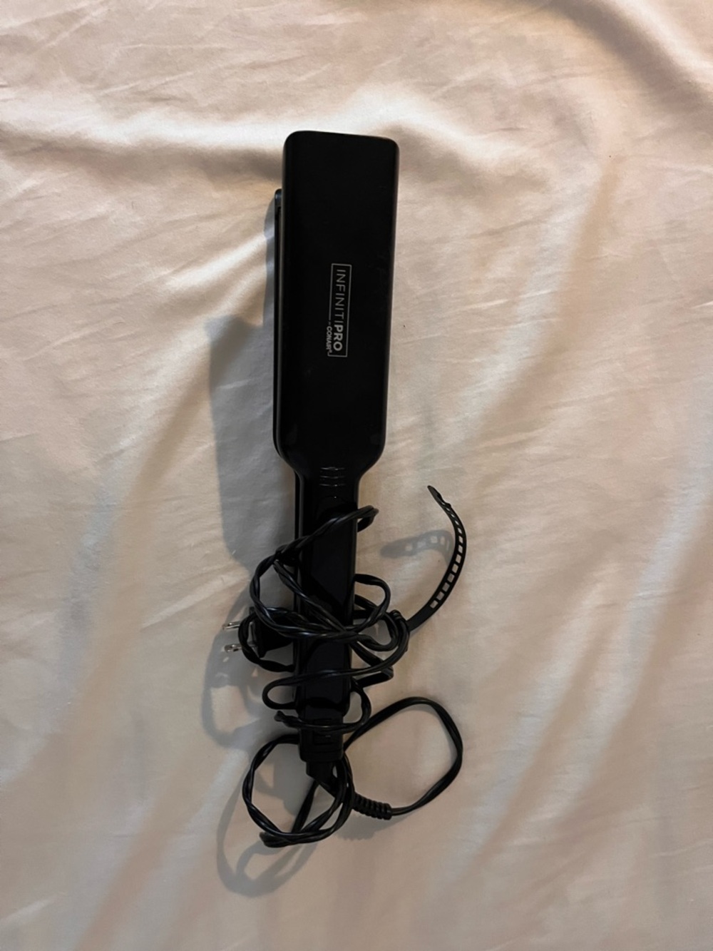 InfinitiPRO by Conair Black Straightening Brush - Sleek Daily Styling